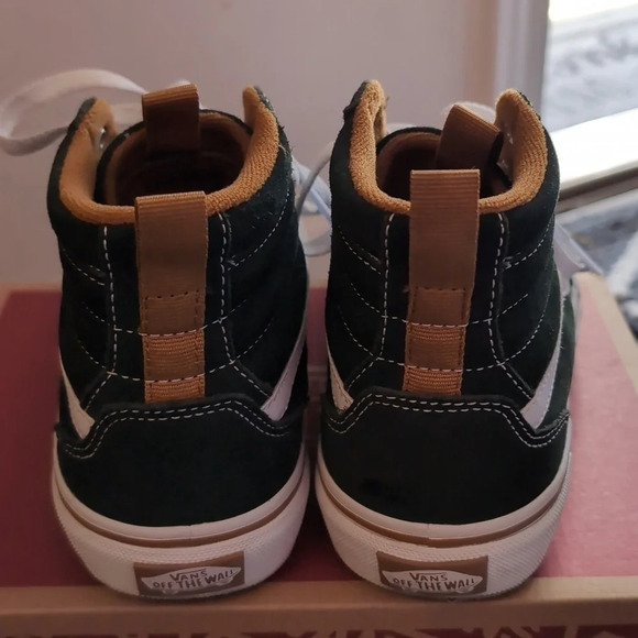 Van's Filmore high top youth size 4y - Picture 3 of 9